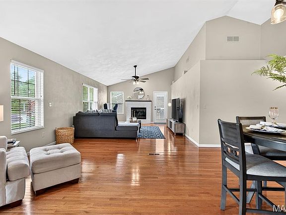 4th image of 309 Radcliff Rd