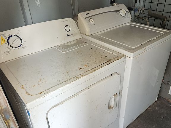 5th image of 1824 SE 1st Ave