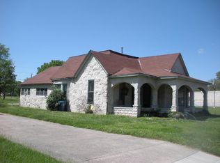 1010 Main St, Cassville, MO 65625