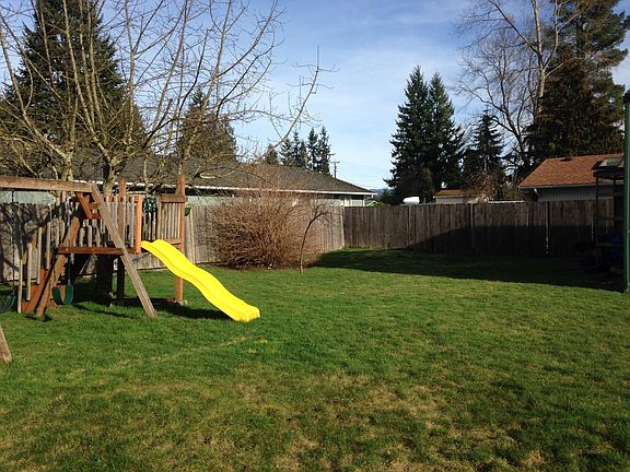 5th image of 5011 86th Pl NE