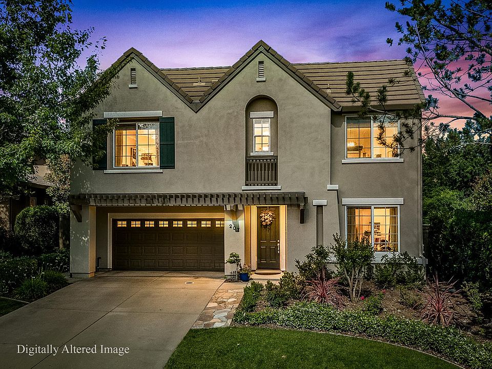 1st image of 207 Tarquina Ct