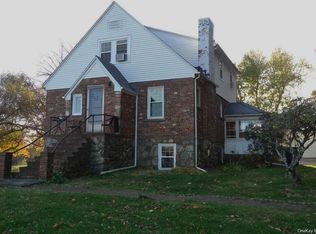 485 Riley Rd, New Windsor, NY 12553