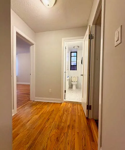 50 E 21st St #1 — Photo 4