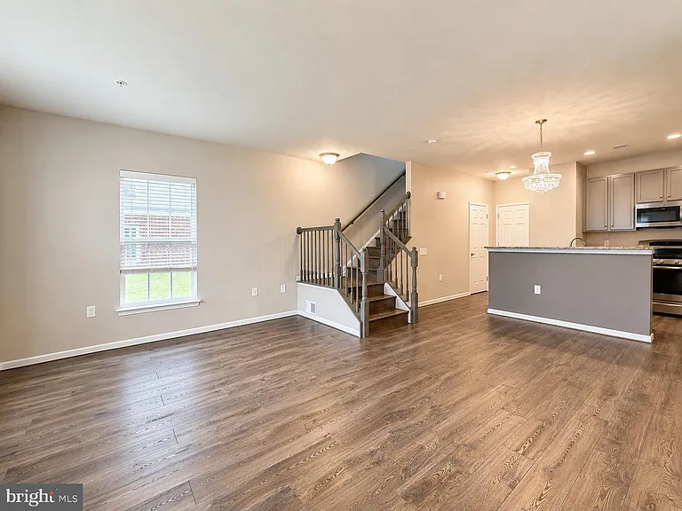 43487 Town Gate Sq — Photo 12