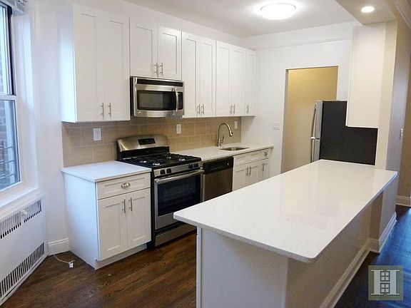 2nd image of 11115 75th Ave APT 6M