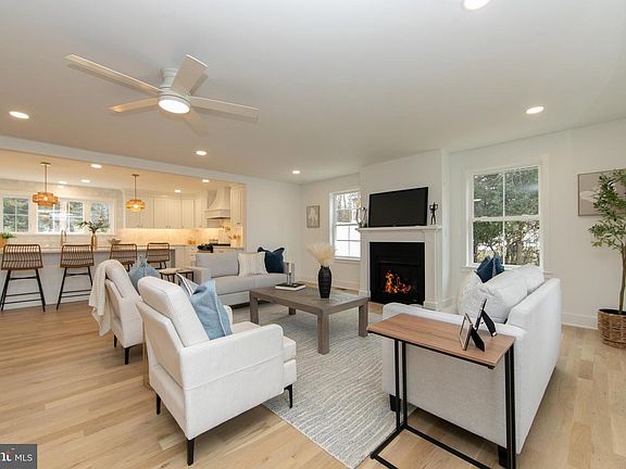 4th image of 371 Kresson Rd