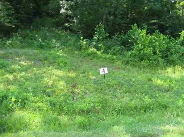 4 Short White Oak Rd, Russell, KY 41169