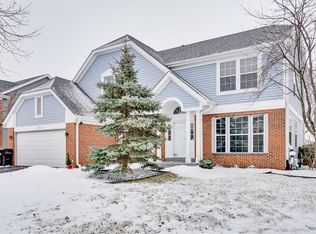 1873 Ashford Ln, Crystal Lake, IL 60014