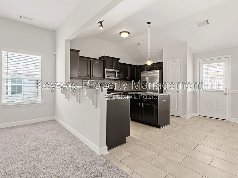 221 Ducal St — Photo 5