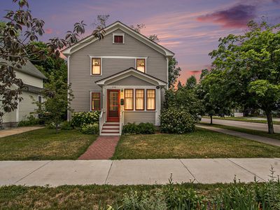 230 W 11th St, Holland, MI, 49423