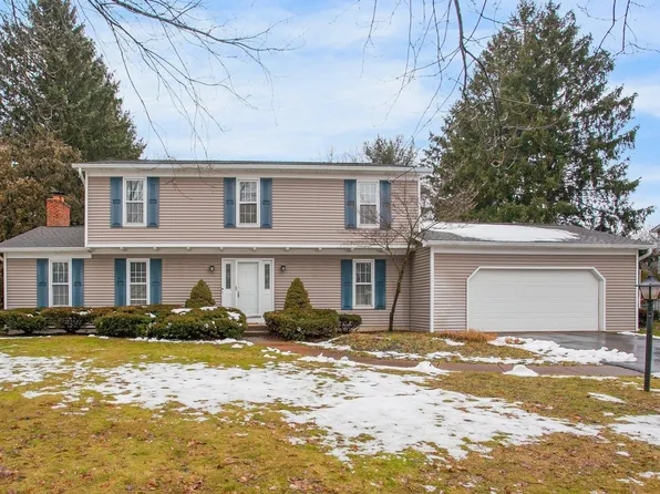 15633 Baintree Way, Mishawaka, IN 46545
