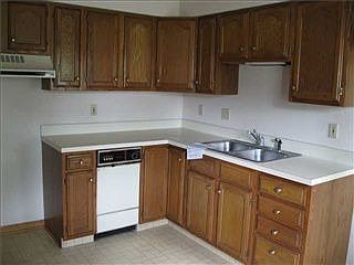 5th image of 1345 Vine St