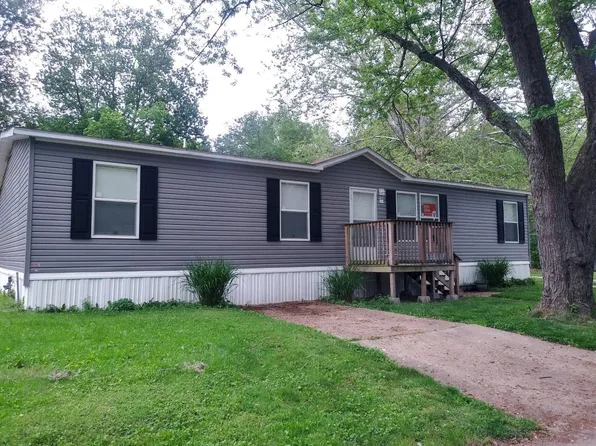 1930 Kings Ct, Peoria, IL 61604