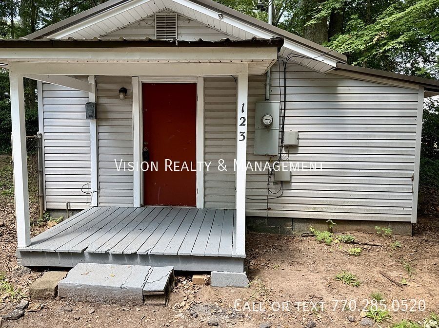 1st image of 123 1/2 Tuggle St