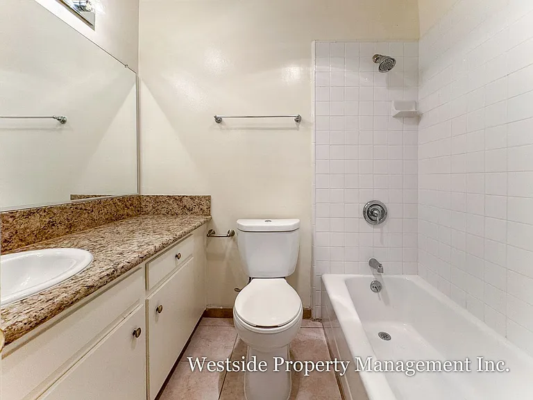 1755 Purdue Ave. — Photo 23
