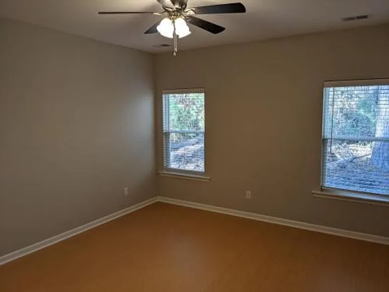 205 W Pine St — Photo 10