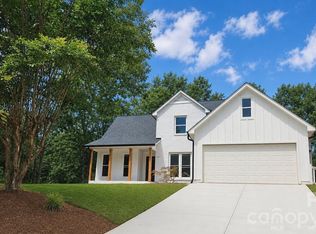 13121 Graymist Dr, Charlotte, NC 28215
