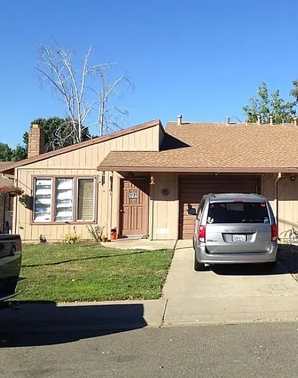 2 bed, 1000 sqft, $1,750 — Photo 1
