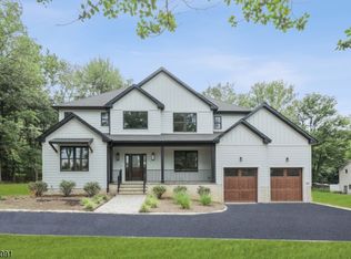 325 Bonnie Burn Rd, Watchung, NJ 07069