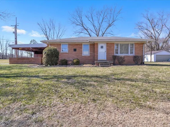 7900 Elna Kay Dr, Evansville, IN 47715