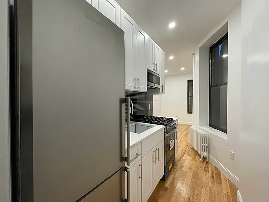 Rented by HOLTON REAL ESTATE INC. | media 7