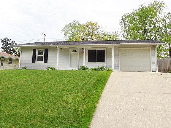 2nd image of 5911 N Graceland Dr