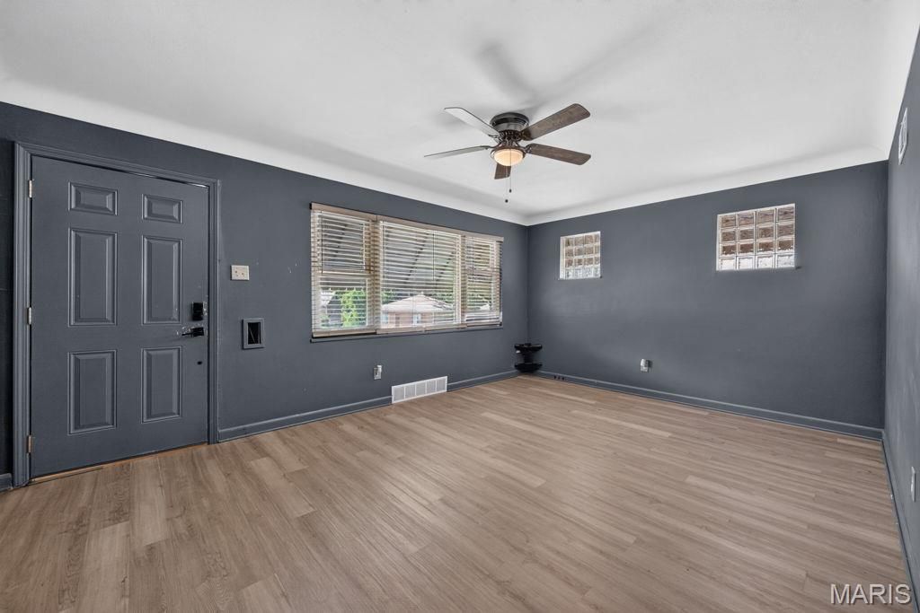 30 Jendale Ct, Saint Louis, MO - View 6
