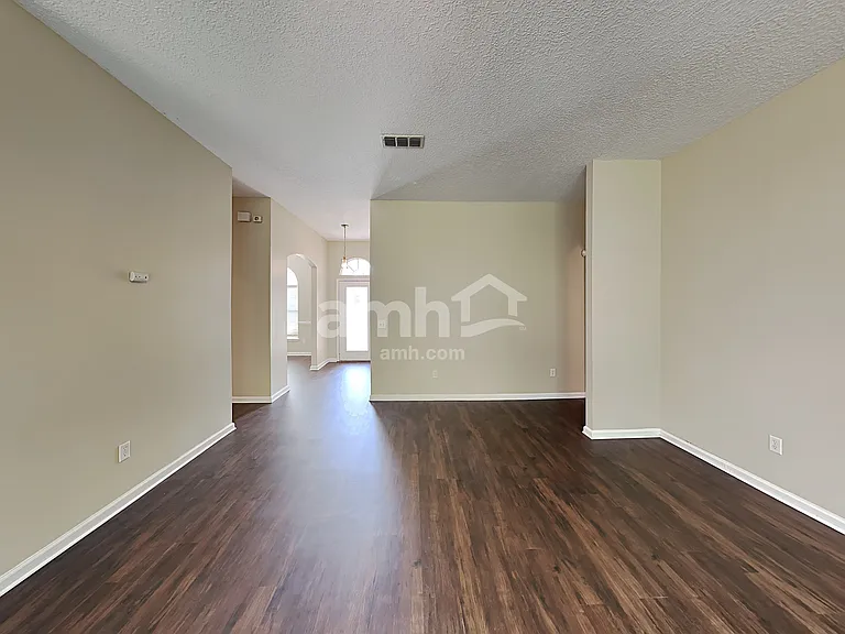 1621 Merroway Ln — Photo 6