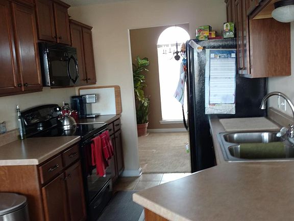 4th image of 7590 Redberry Dr