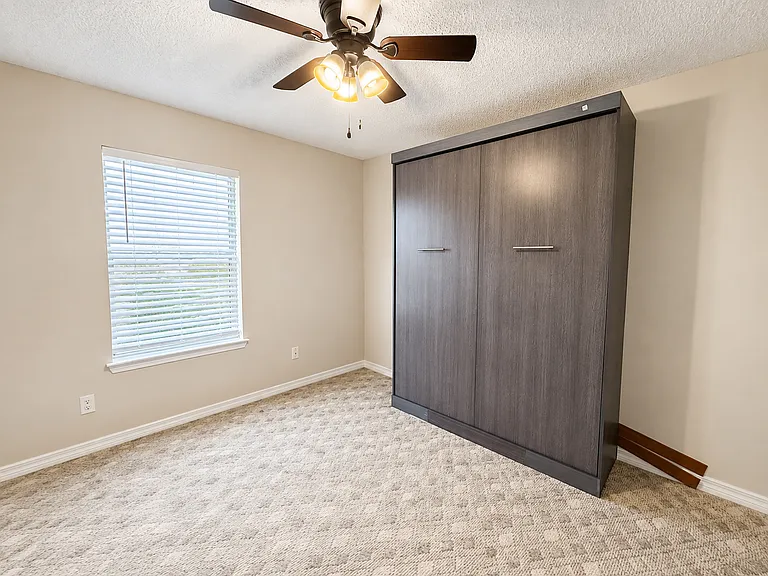 2722 Shalimar Dr — Photo 8
