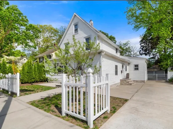 226 Louis St #1, Hackensack, NJ 07601