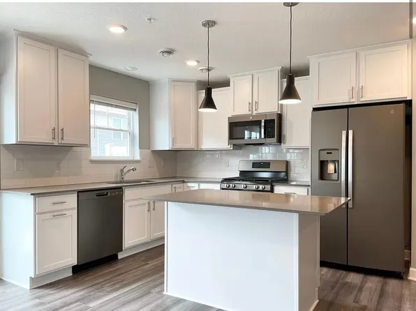 9466 Bridle Way, Victoria, MN 55386
