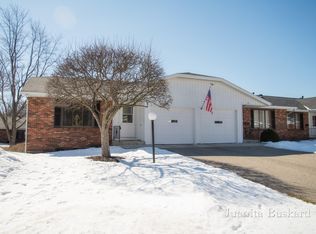 230 S State St APT 118, Zeeland, MI 49464