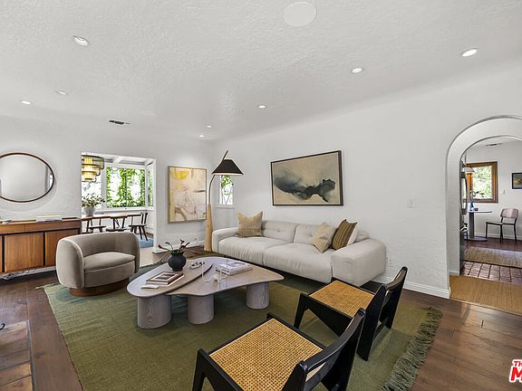 4th image of 8316 Maple Dr