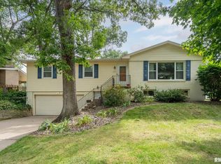 3430 51st St, Moline, IL 61265
