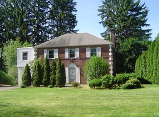 24 Sargent Rd, Scarsdale, NY 10583