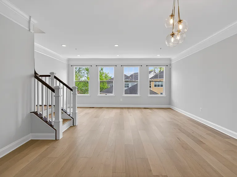 89 Southgate Ave — Photo 14