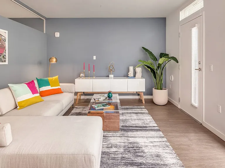 CityLine — Photo 15