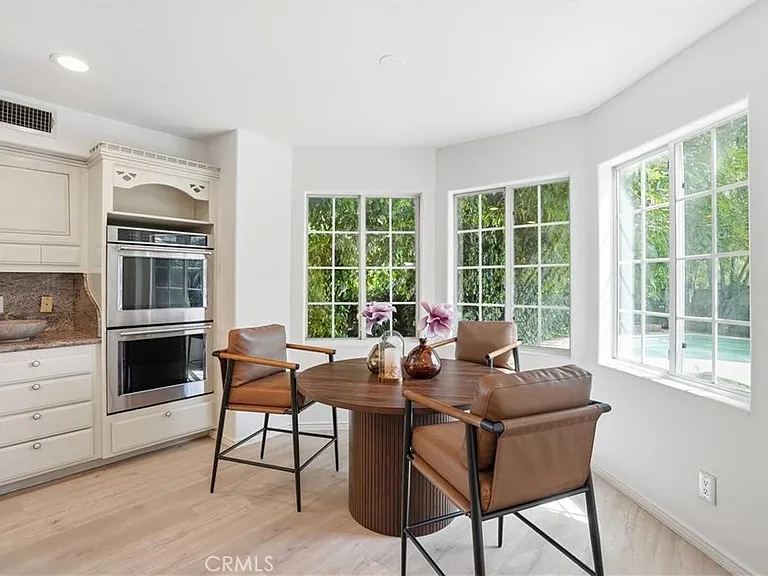 5224 Woodlake Ave — Photo 16