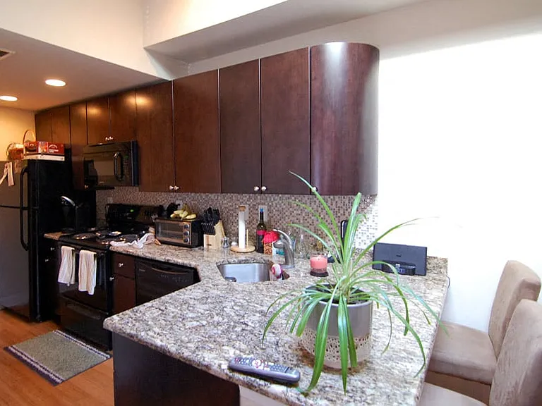 359 Lyceum Ave — Photo 13