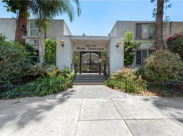 18620 Hatteras St, Tarzana, CA 91356