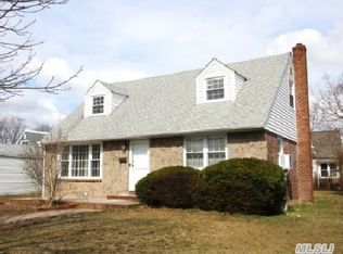 251 Bellmore Rd, East Meadow, NY 11554