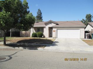 1400 Martinho Ave, Tulare, CA 93274