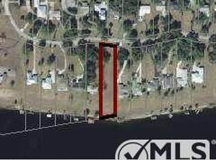 1187 Riverbend Dr, Labelle, FL 33935