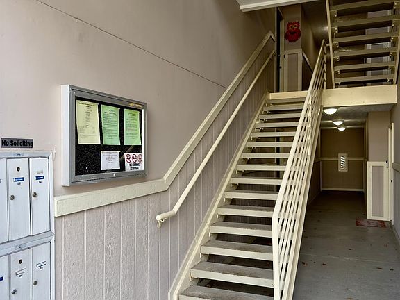 4th image of 9805 Regatta Dr Unit 302