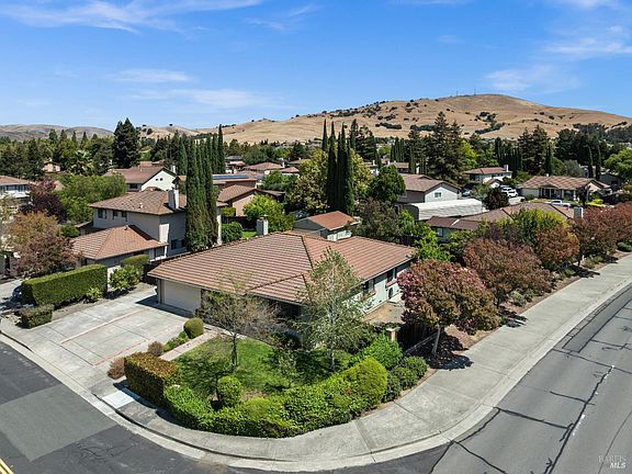 4th image of 3299 Mustang Circle