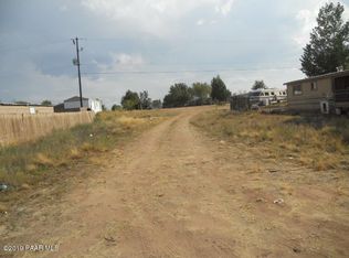 335 W Rio Trl, Paulden, AZ 86334