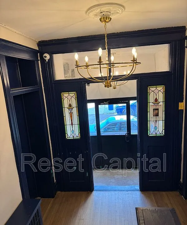 13 Brinsmaid Pl #4