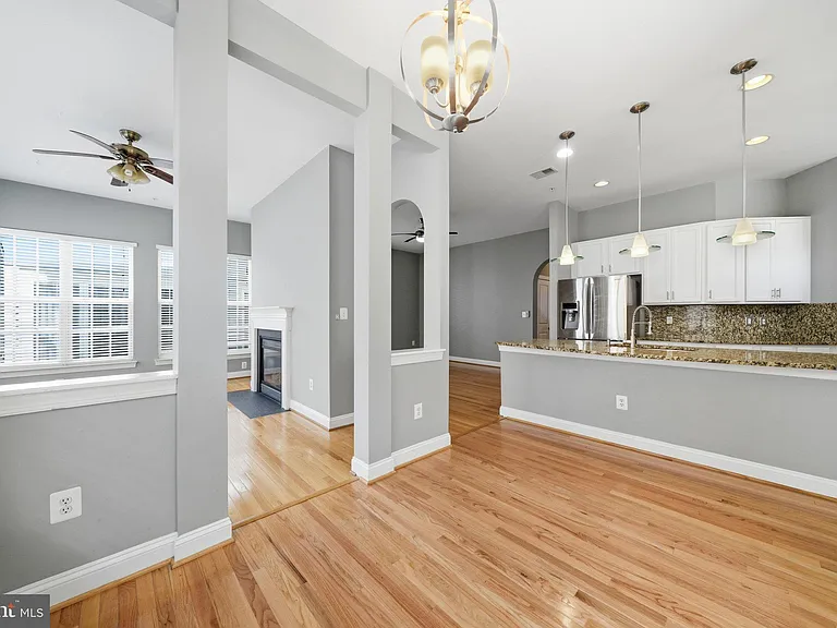 13131 Clarksburg Square Rd — Photo 14