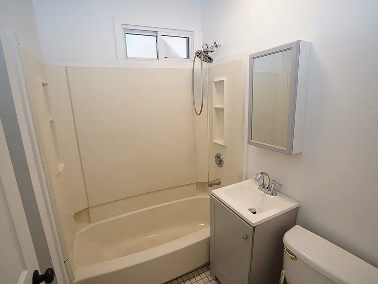 26 Ashford St #2 — Photo 13